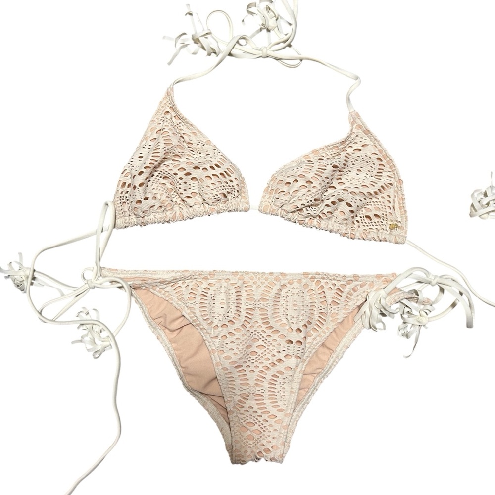 BillaBong Lace Swim Bikini with fringe in Cream